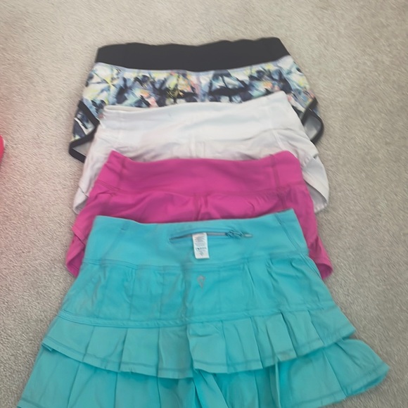 Ivivva by lululemon - Picture 1 of 3